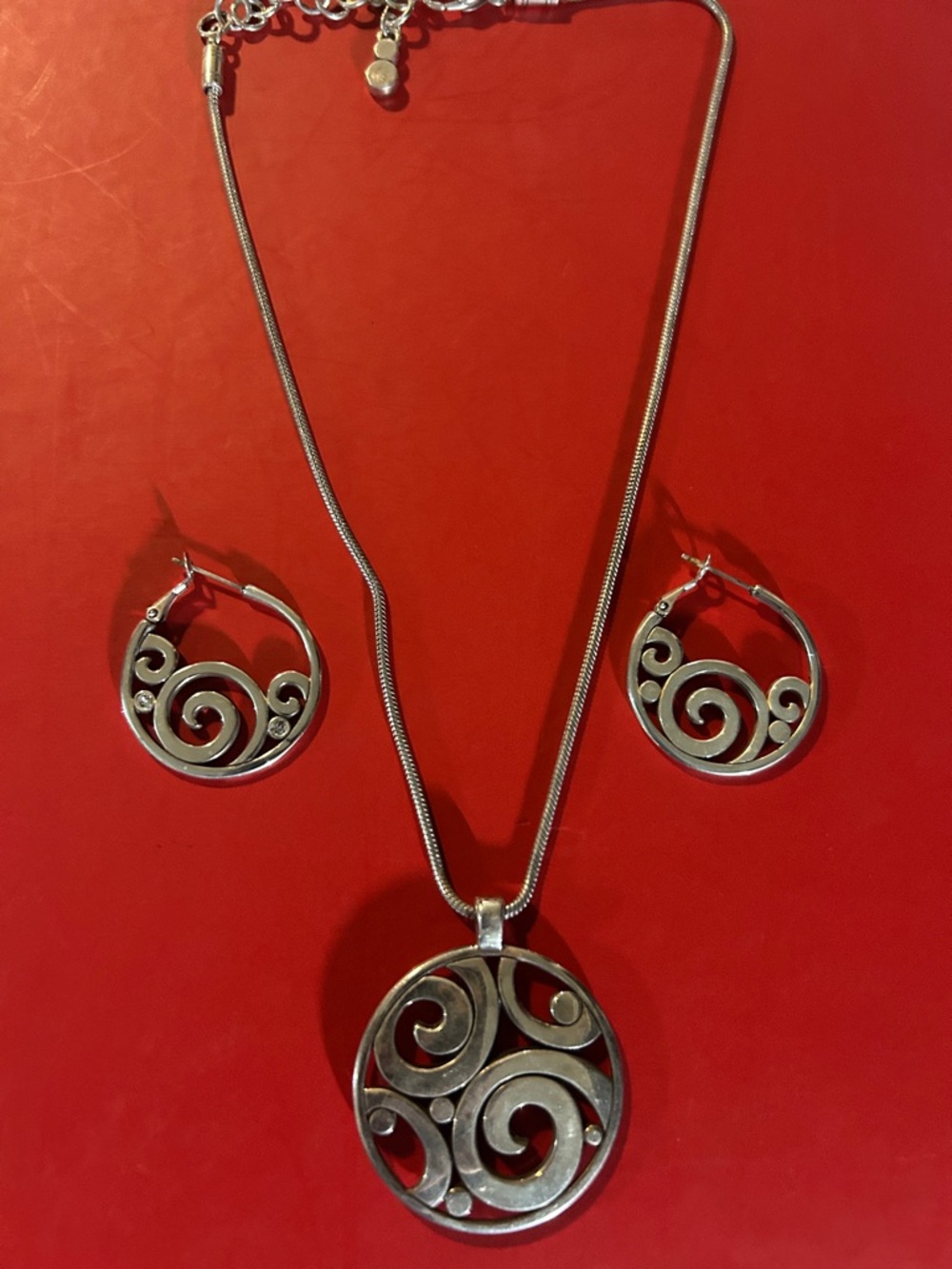 Brighton London groove necklace & earring set